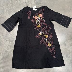J. Jill Black Top with Vibrant Floral Embroidery